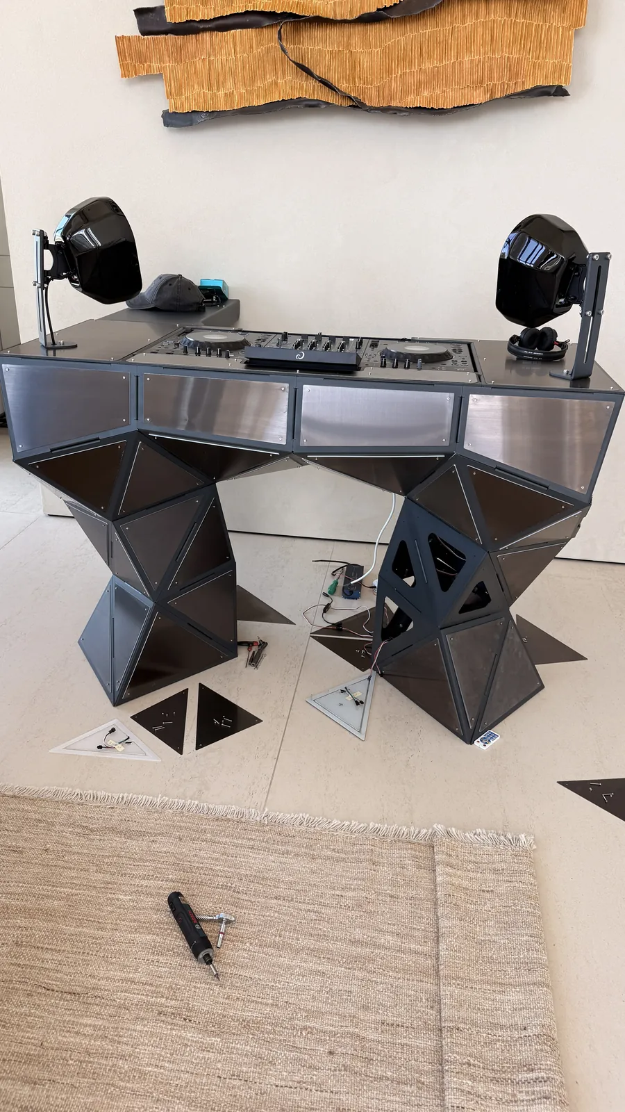 Tri Pi — work photograph.